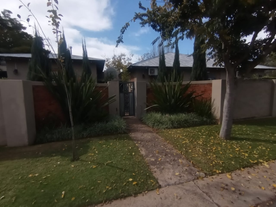4 Bedroom Property for Sale in Parys Free State
